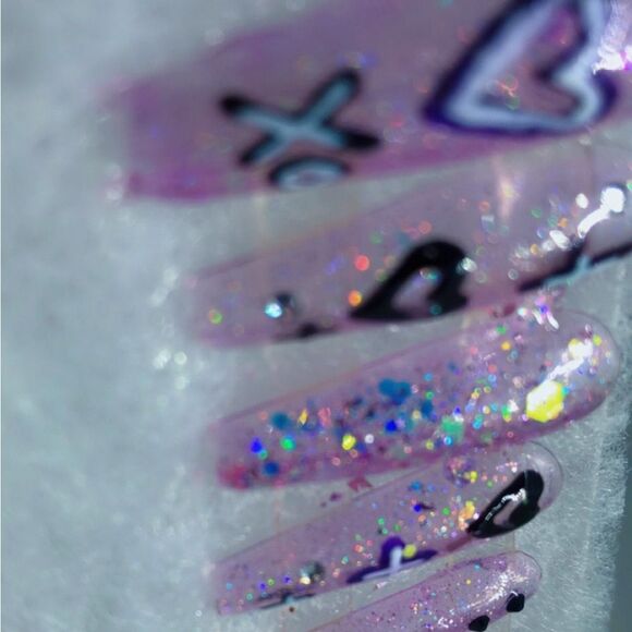 Purple black heart press on nails - Picture 4 of 8